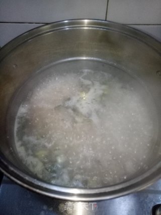 裙带菜虾仁粥的做法步骤：6