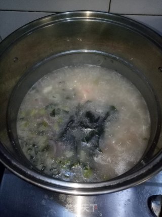 裙带菜虾仁粥的做法步骤：7
