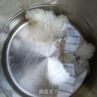 秋月梨炖雪蛤的做法步骤：2