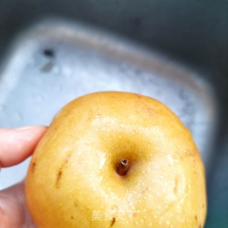 秋月梨炖雪蛤的做法步骤：3