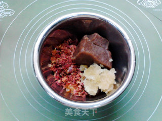 豆沙火腿月饼的做法步骤：3