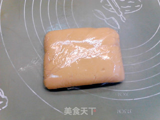 豆沙火腿月饼的做法步骤：9
