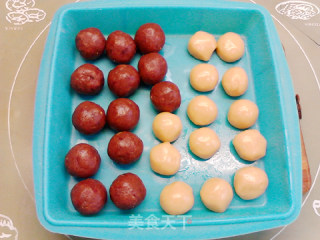 豆沙火腿月饼的做法步骤：10