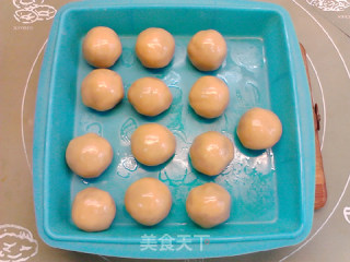 豆沙火腿月饼的做法步骤：13