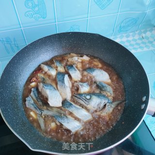 家常陈醋烧鲅鱼的做法步骤：8