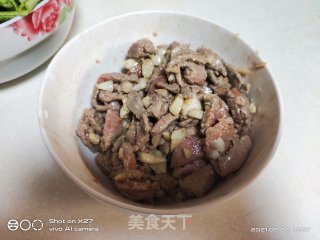 牛肉炒豆角的做法步骤：3