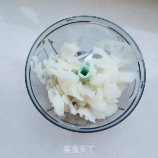 藕丸豆腐裙带菜汤的做法步骤：5
