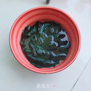 藕丸豆腐裙带菜汤的做法步骤：9