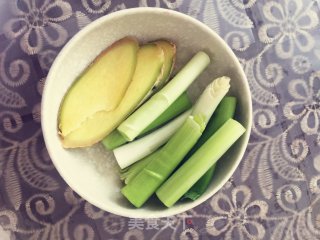 虾仁粉丝煲的做法步骤：3