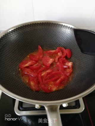 番茄肉丸汤面的做法步骤：3
