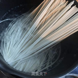 葱油拌面的做法步骤：5