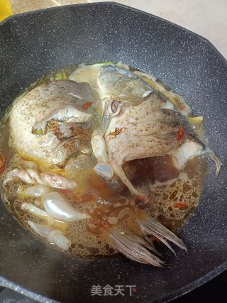 家常烧鲤鱼的做法步骤：6