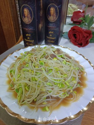 肋条肉炒黄豆芽的做法步骤：6