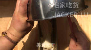 炼乳磅蛋糕，适合新手的基础磅蛋糕，成品湿润柔软细腻。的做法步骤：11