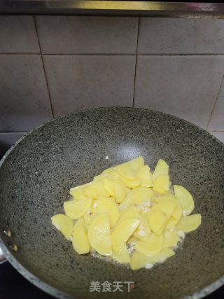 牛肉炒土豆片的做法步骤：9
