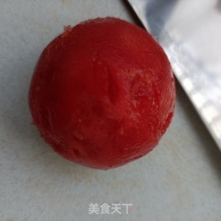 “面条”番茄煎蛋焖面的做法步骤：2