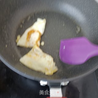 “面条”番茄煎蛋焖面的做法步骤：7