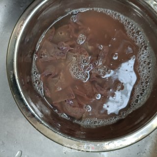 泡椒爆炒猪肝的做法步骤：3