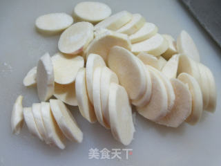黑木耳茭白炒鸡腿肉丁的做法步骤：7