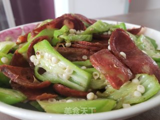 秋葵炒腊肠的做法步骤：5