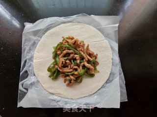 青椒肉丝手抓饼的做法步骤：13