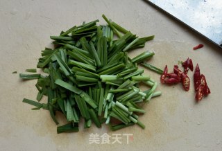 韭菜炒豆腐的做法步骤：3