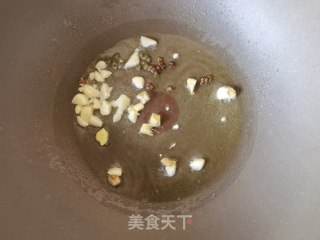 韭菜炒豆腐的做法步骤：5