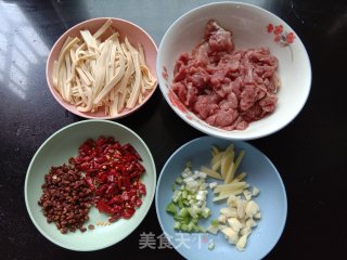 水煮肉片的做法步骤：1
