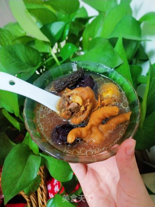 简单美味又滋补的七菌菇老母鸡汤的做法步骤：4