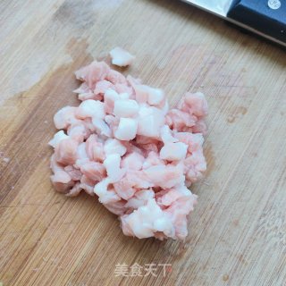 洋葱肉酱拌荞麦面的做法步骤：2