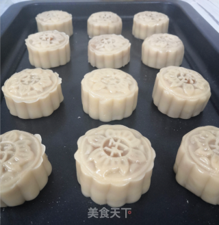 莲蓉蛋黄月饼这样做，新手也适用的做法步骤：14