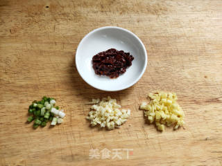 酱香红烧鱼块的做法步骤：3