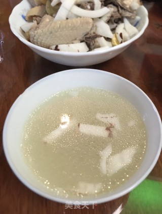 椰皇鸡汤的做法步骤：8