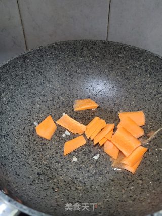 青瓜胡萝卜炒牛肉的做法步骤：6