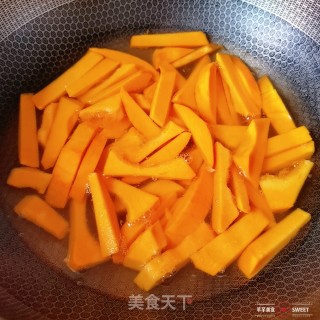 金沙南瓜的做法步骤：4