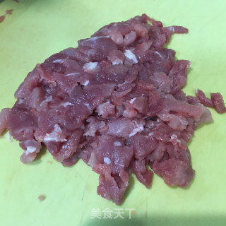 肉末芹菜豆皮锅贴的做法步骤：4