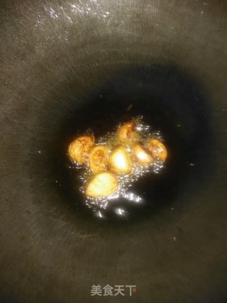 蒜香口蘑牛肉粒????的做法步骤：8