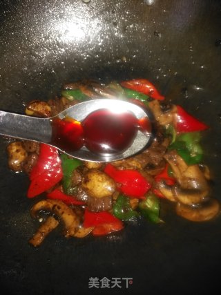 蒜香口蘑牛肉粒????的做法步骤：14