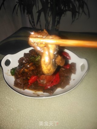 蒜香口蘑牛肉粒????的做法步骤：16