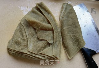 韭菜炒毛肚的做法步骤：1