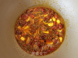 韭菜炒毛肚的做法步骤：9