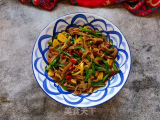 韭菜炒毛肚的做法步骤：13