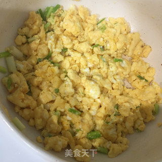 鸡蛋炒蟹味菇的做法步骤：6