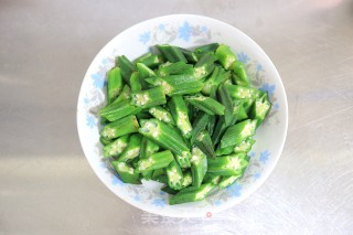 鸡蛋炒秋葵的做法步骤：4