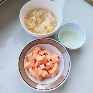 红薯银耳羹的做法步骤：1
