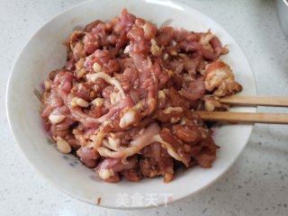 黄豆芽豇豆肉丝蒸面的做法步骤：3
