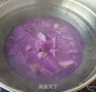 回锅肉炖紫山药的做法步骤：5