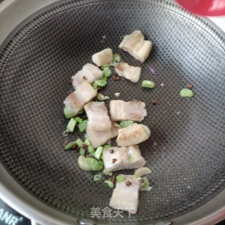 回锅肉炖紫山药的做法步骤：8