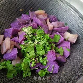 回锅肉炖紫山药的做法步骤：14