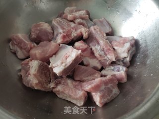 红烧排骨的做法步骤：1